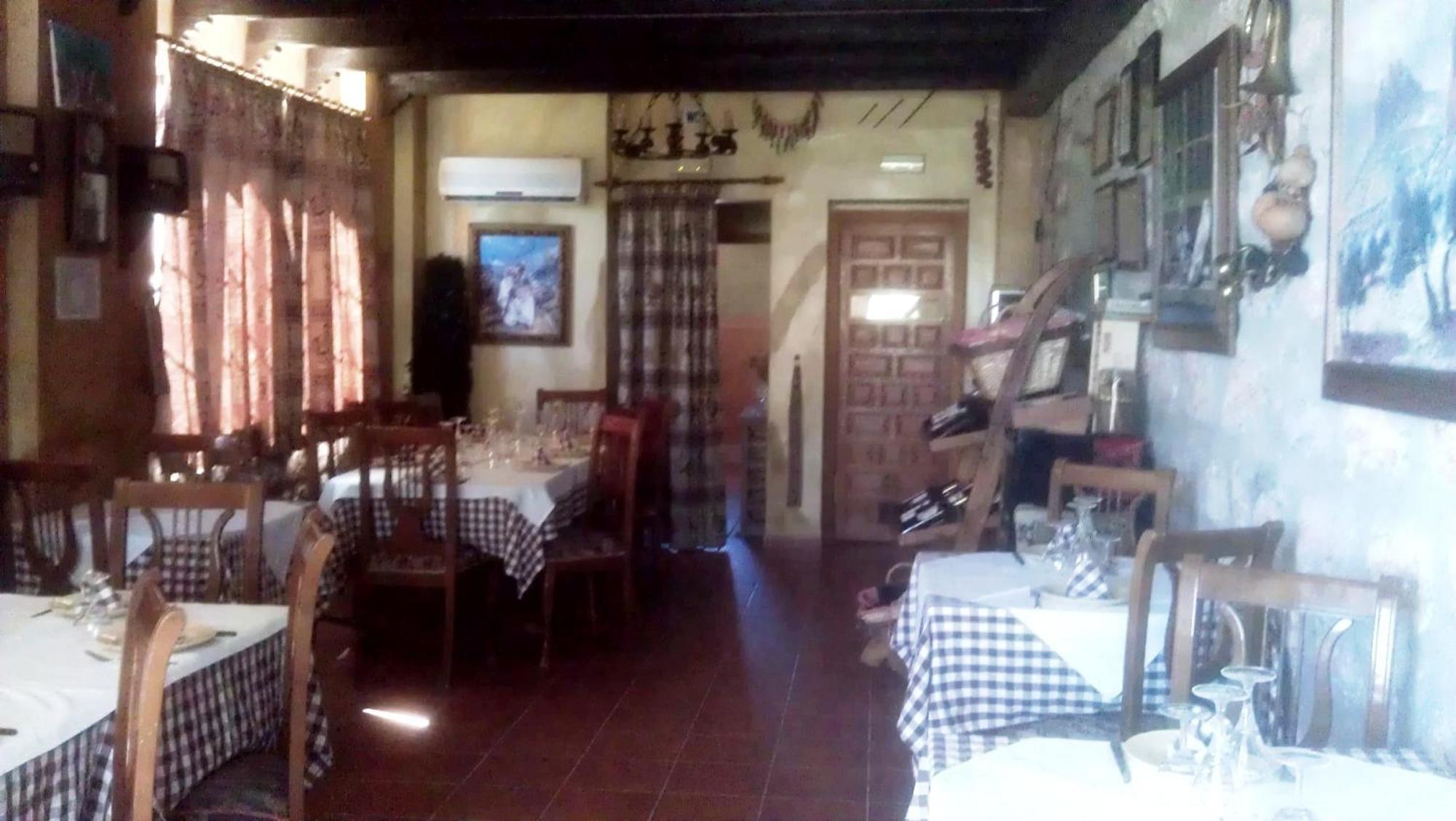 Alojamiento Rural La Caseria De Piedra Restaurante Jaen Bagian luar foto