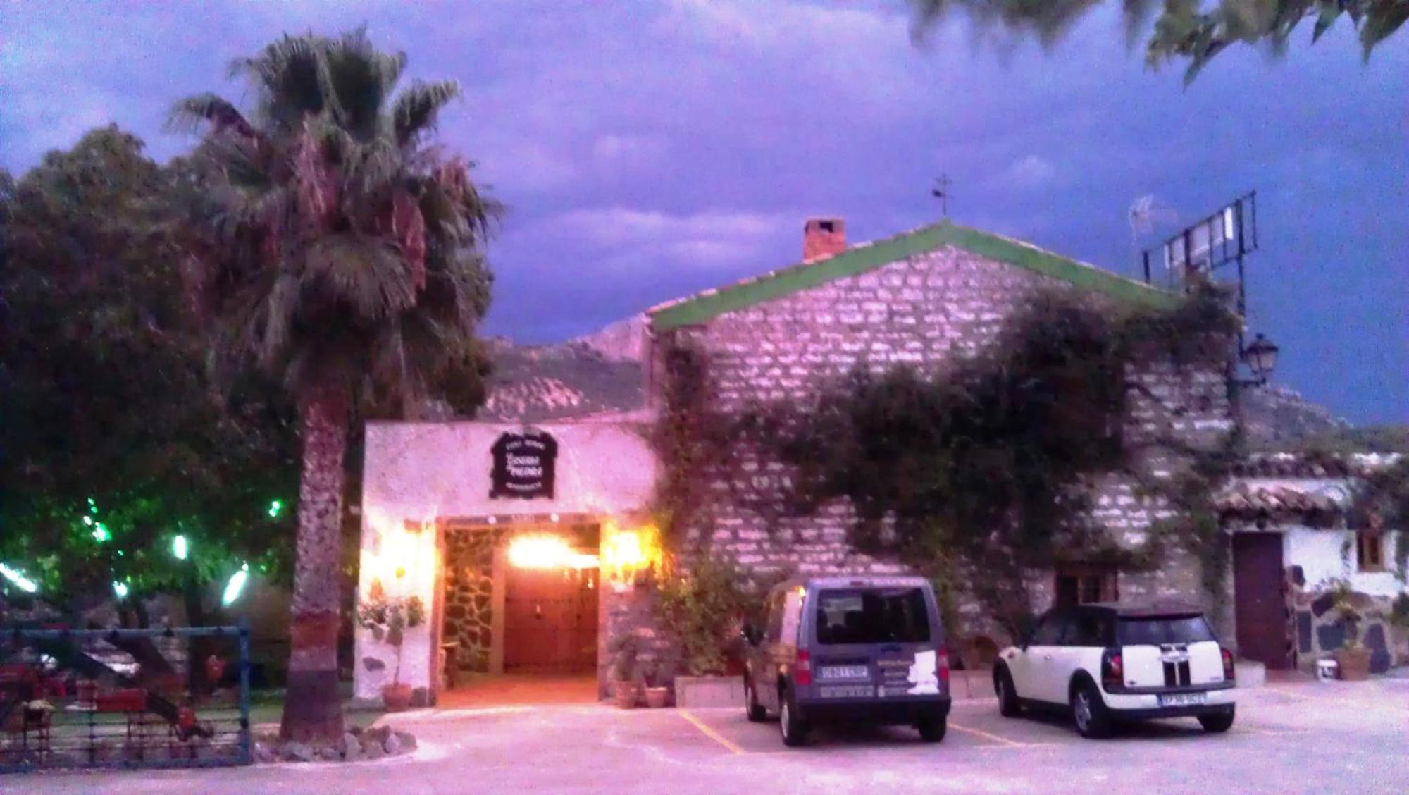 Alojamiento Rural La Caseria De Piedra Restaurante Jaen Bagian luar foto