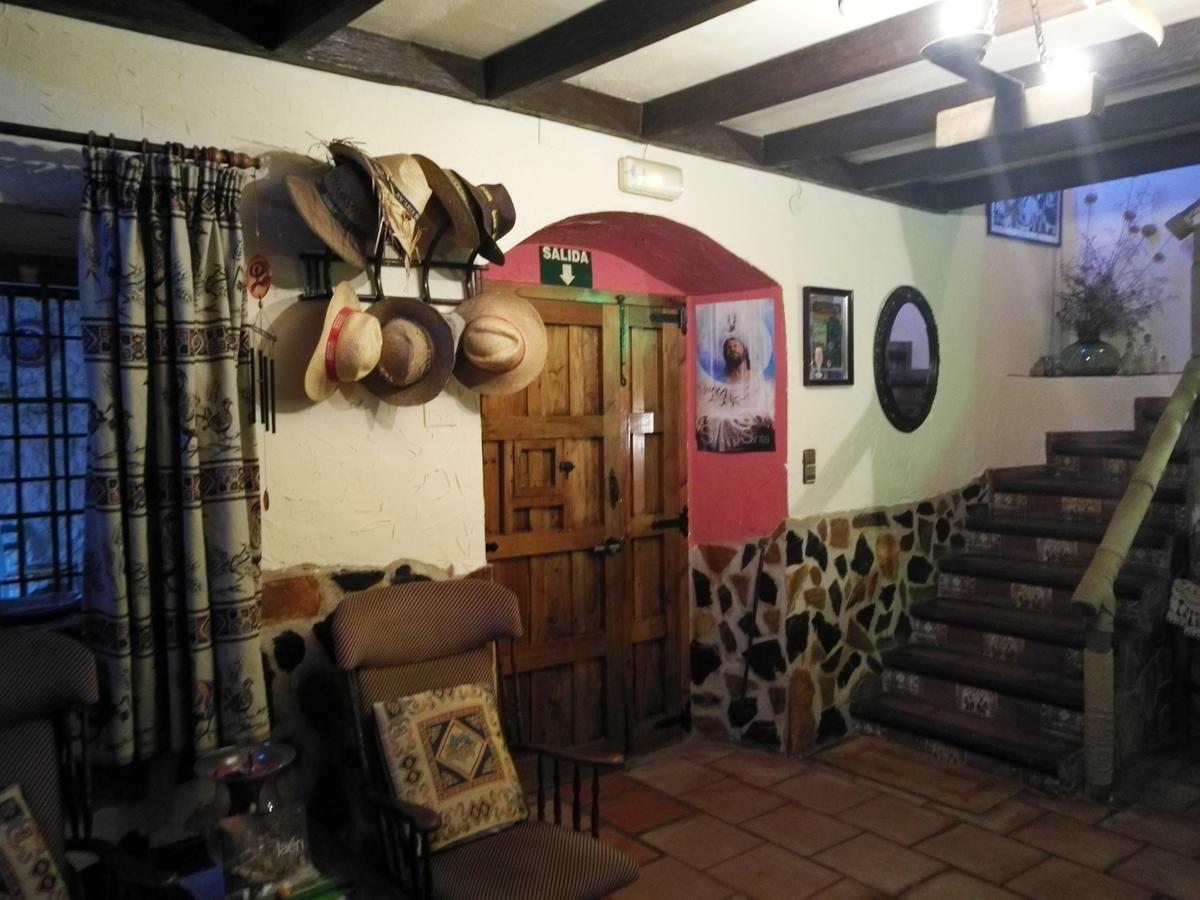 Alojamiento Rural La Caseria De Piedra Restaurante Jaen Bagian luar foto